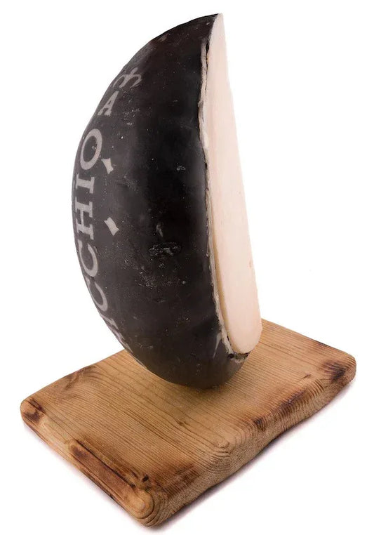 Provolone Auricchio Stravecchio buccia nera 18 mesi - Drugstore Napoli